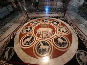 SIENA-gite organizzate da torino simboli
