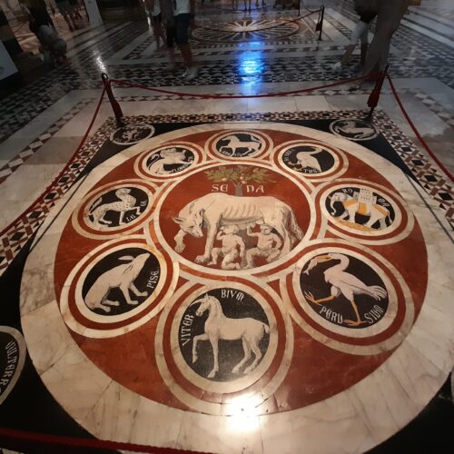 SIENA-gite organizzate da torino simboli