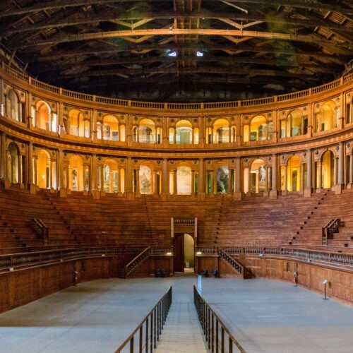 PARMA-gite organizzate torino teatro-farnese