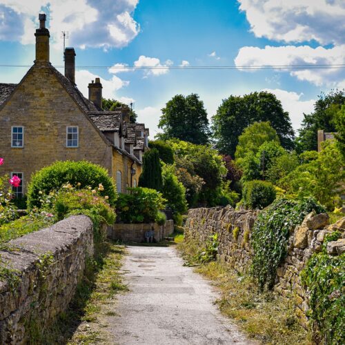 Cotswolds, una regione collinare dell'Inghilterra centrale dichiarata "Area di Eccezionale Bellezza Naturale" (AONB).