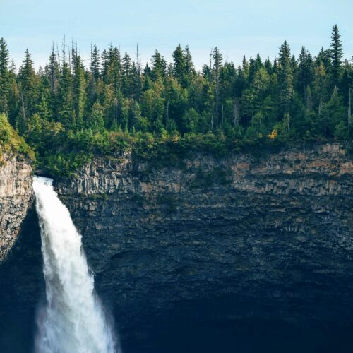 Helmcken Falls, situate all'interno del Wells Gray Provincial Park nella Columbia Britannica, in Canada. migliore agenzia viaggi torino